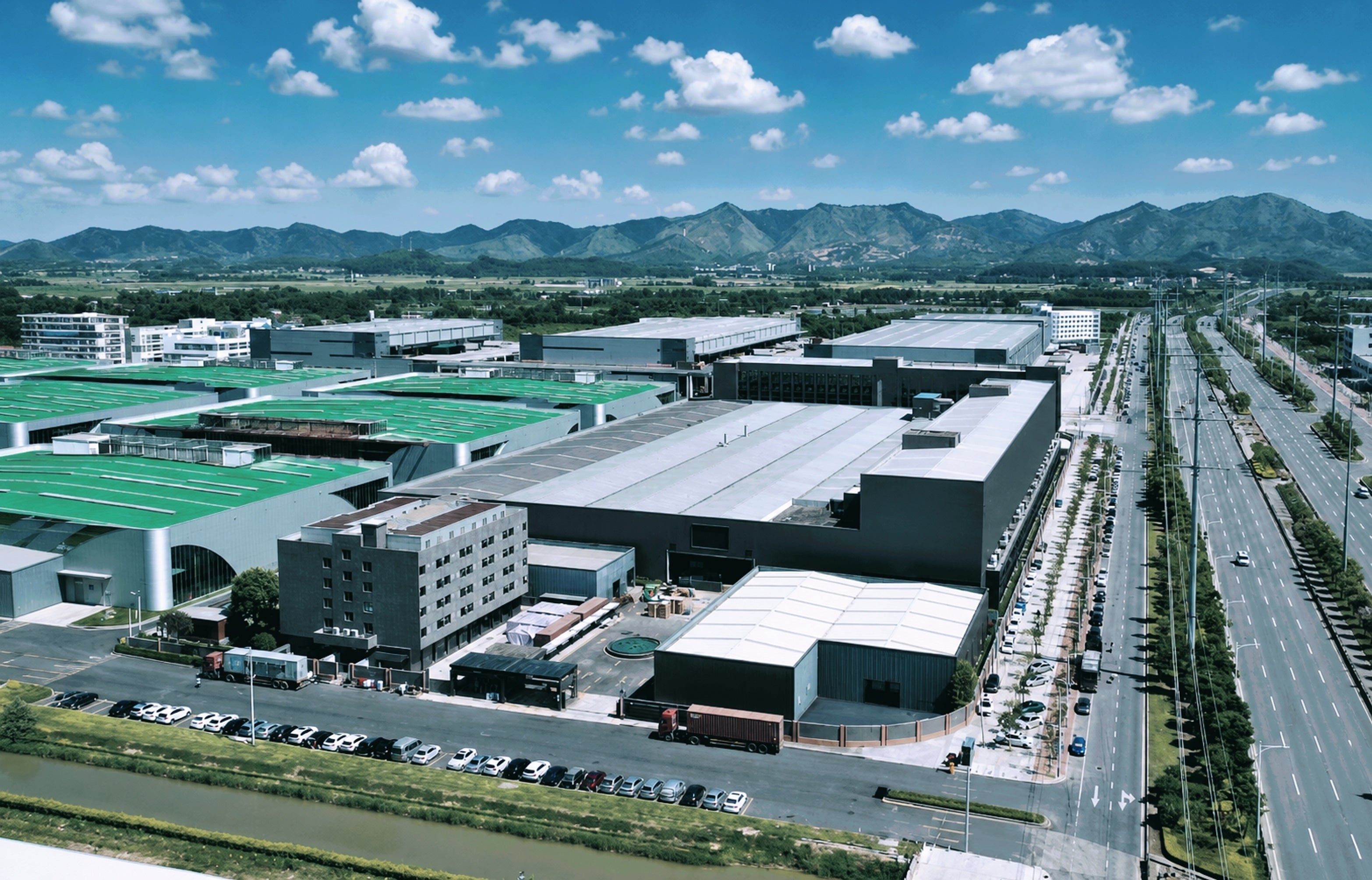 Factory campus supporting Valora Spas hot tub and sauna production